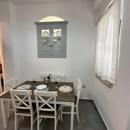 Lägenhet & Cozy Of Apeiranthos *