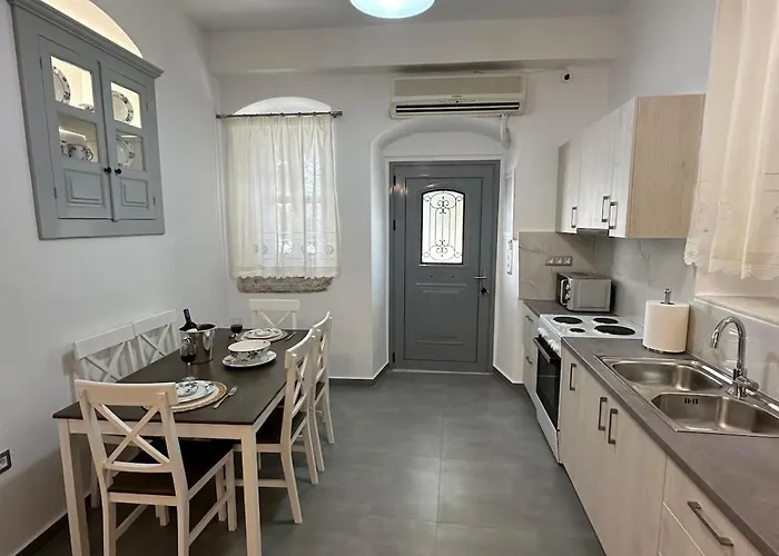 Lägenhet & Cozy Of Apeiranthos *